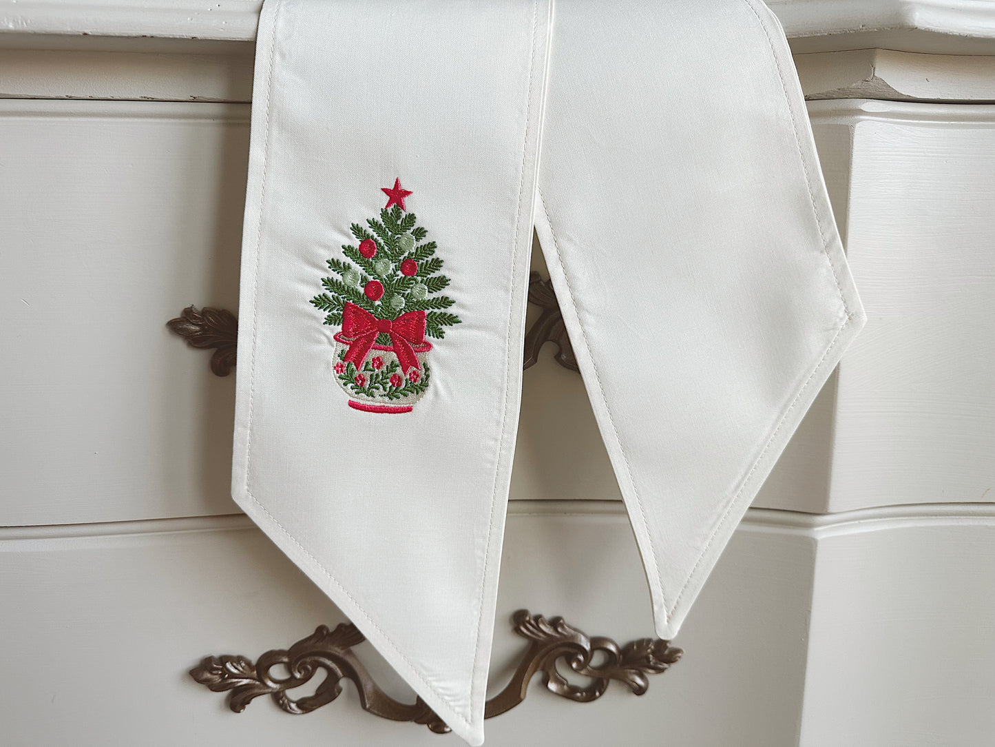 The Grandmillenial Christmas Sash