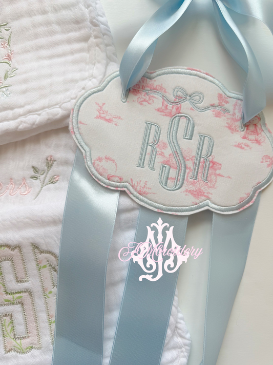 Toile bow holder