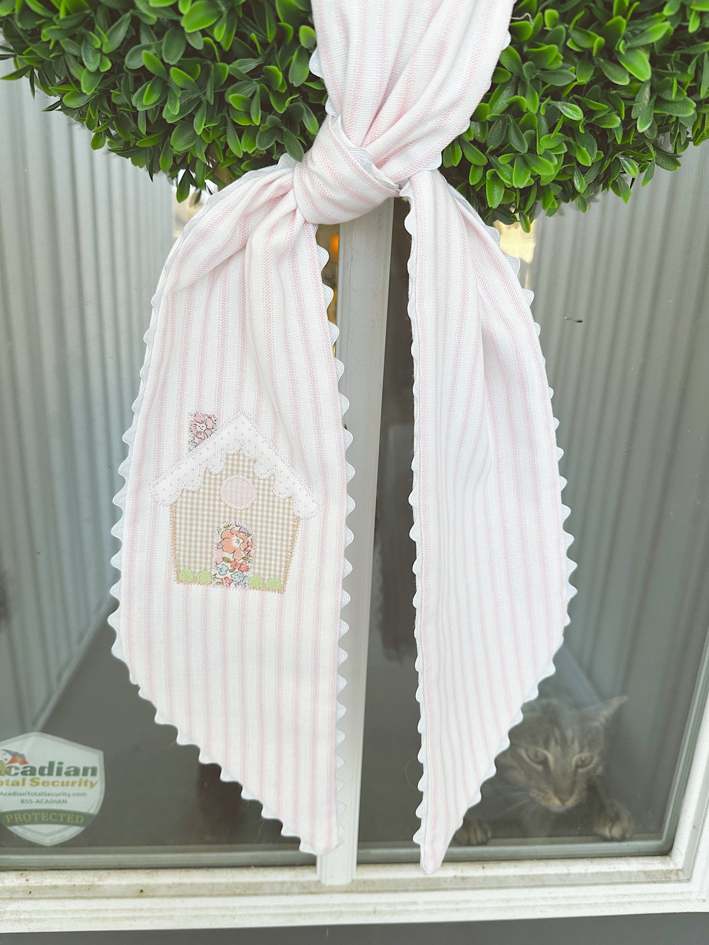 Mrs Claus’ Bakery scalloped sash