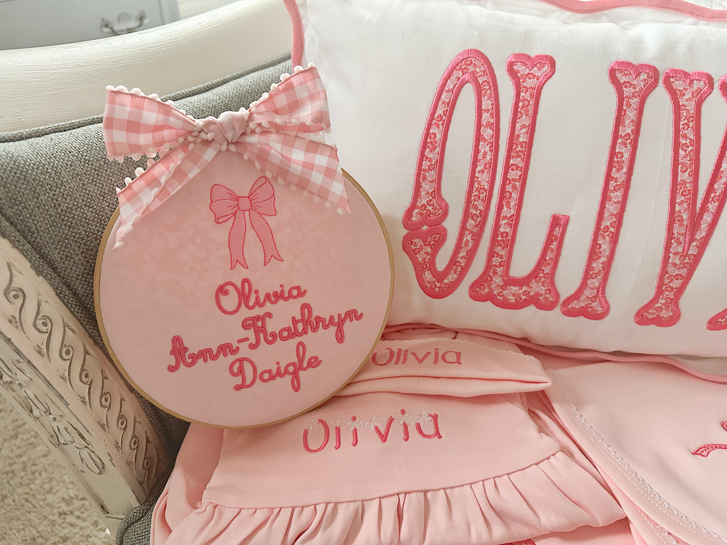 Name announcement hoop