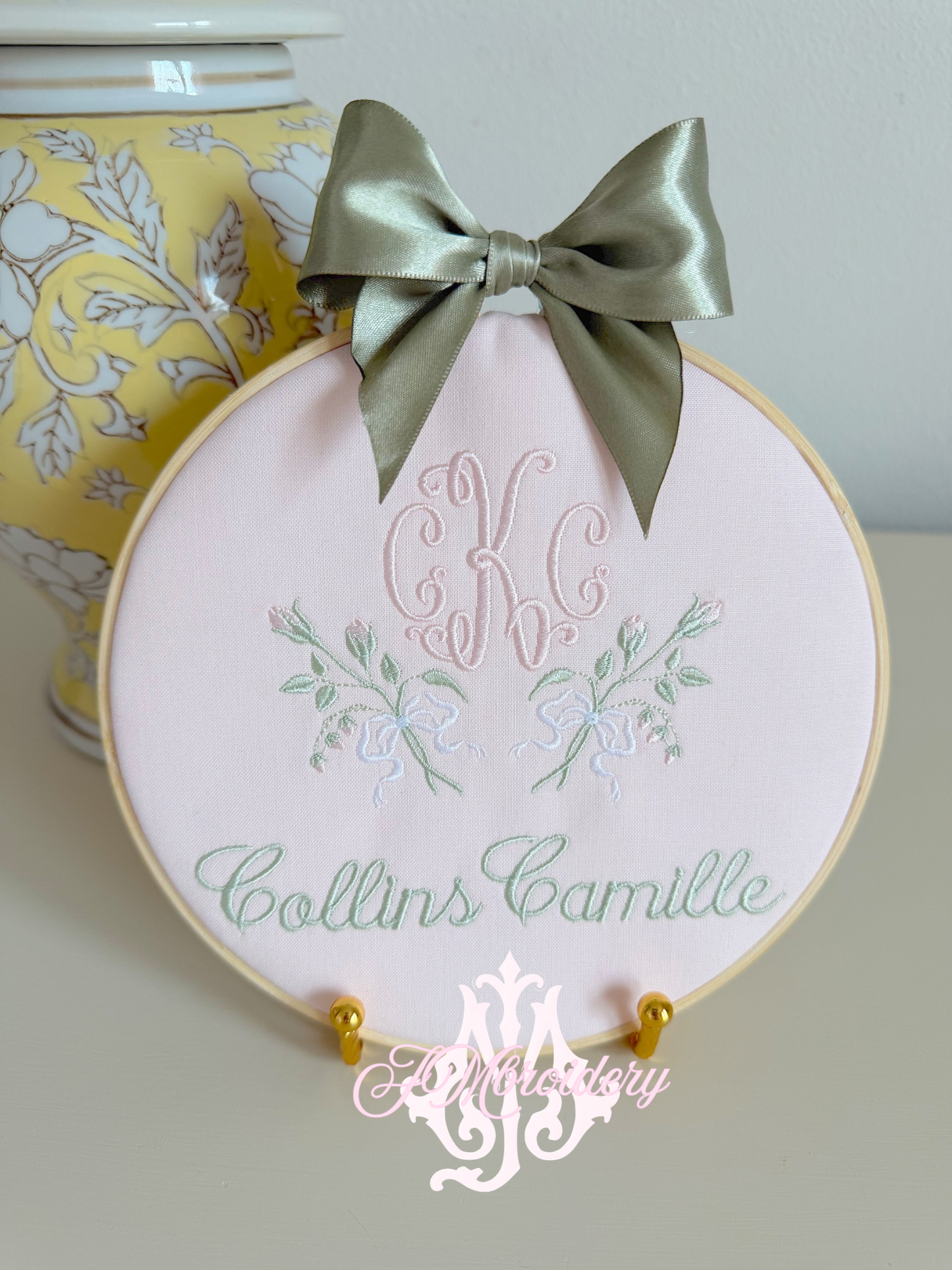 Name announcement hoop